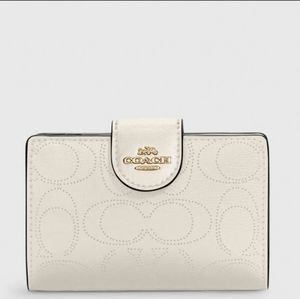 NEW Coach Medium Corner Zip Wallet, Chalk